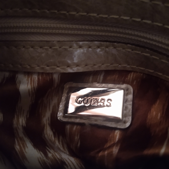 Guess Purse Jacquard Fabric - Picture 6 of 12